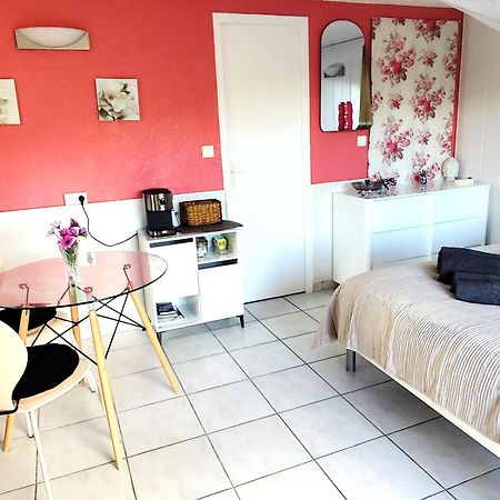 Studio Le Romantique A 20 Kms De Nice Bendejun Exterior photo